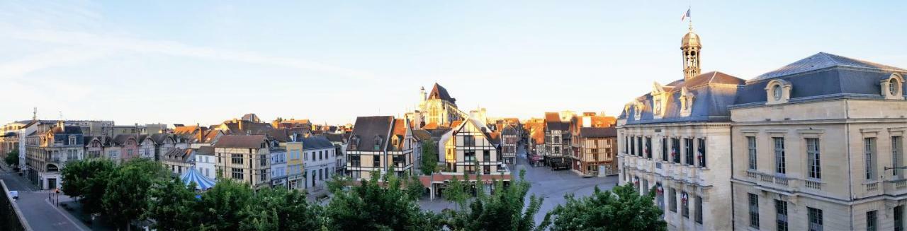 Le Coeur De Troyes - Appartement & Studio Экстерьер фото